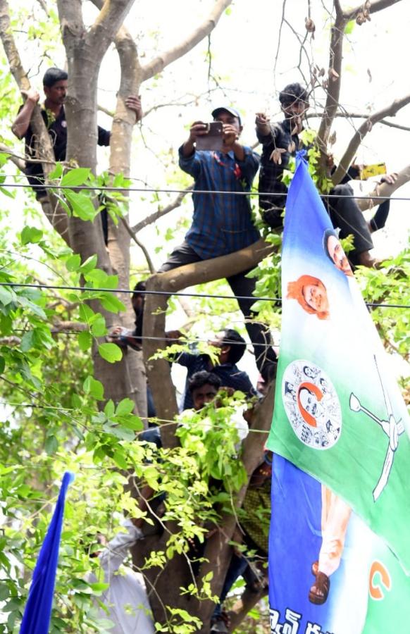 CM YS Jagan Mohan Reddy Public Meeting Ichapuram Srikakulam District Photos13