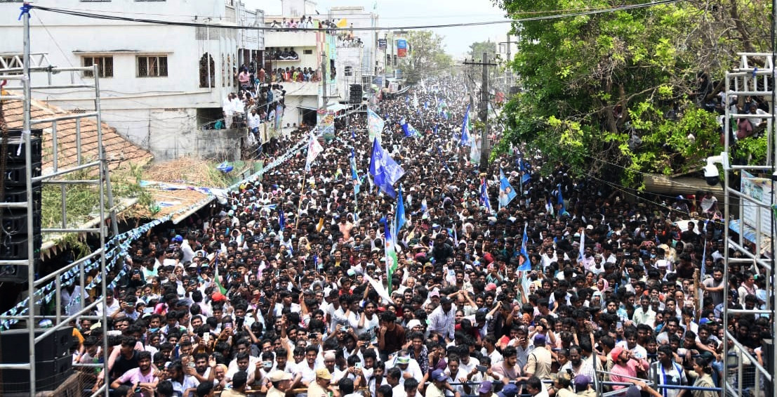 AP CM YS Jagan Rajanagaram Siddham Election Campaign Photos18