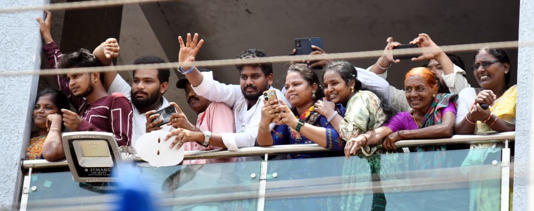 CM YS Jagan Mohan Reddy Public Meeting Ichapuram Srikakulam District Photos16