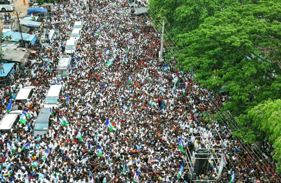 CM YS Jagan Mohan Reddy Public Meeting Ichapuram Srikakulam District Photos3