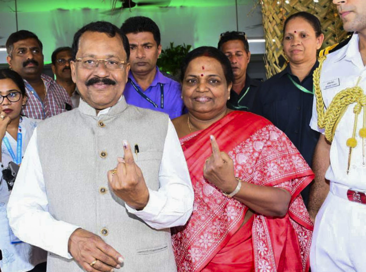  3rd Phase of Lok Sabha Election Polling Photo5