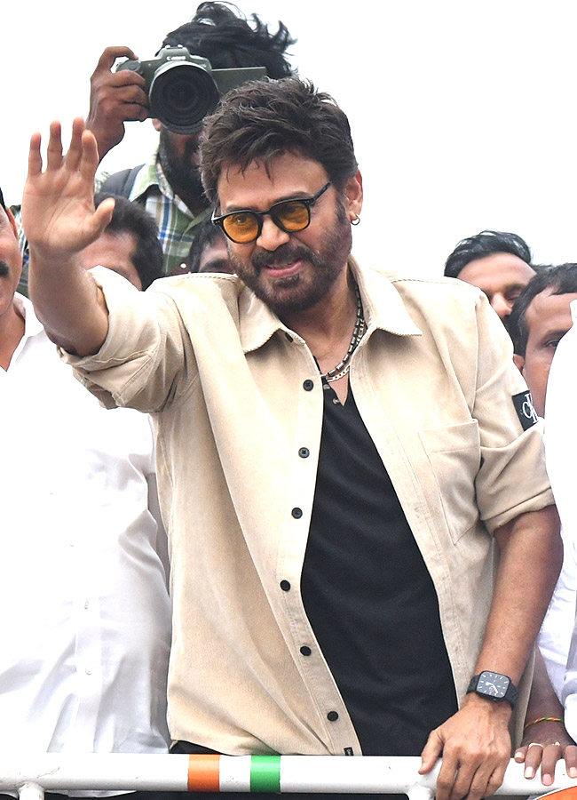 Actor Victory Venkatesh Election Campaign in Khammam3