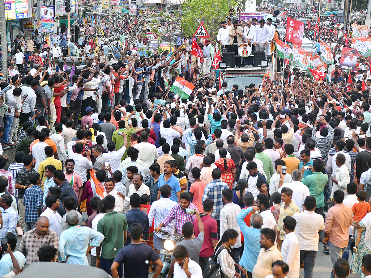 Actor Victory Venkatesh Election Campaign in Khammam6