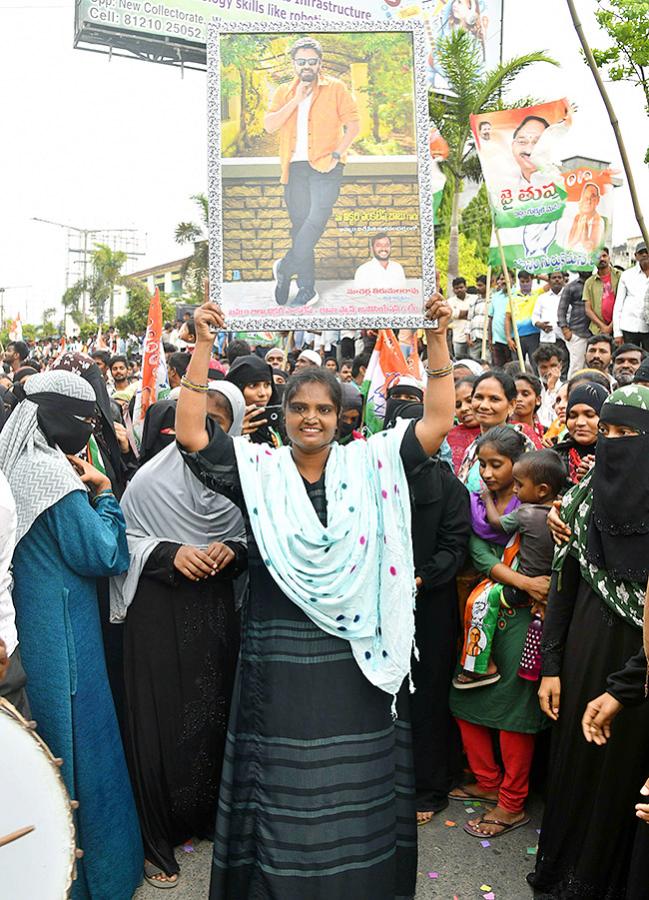 Actor Victory Venkatesh Election Campaign in Khammam7