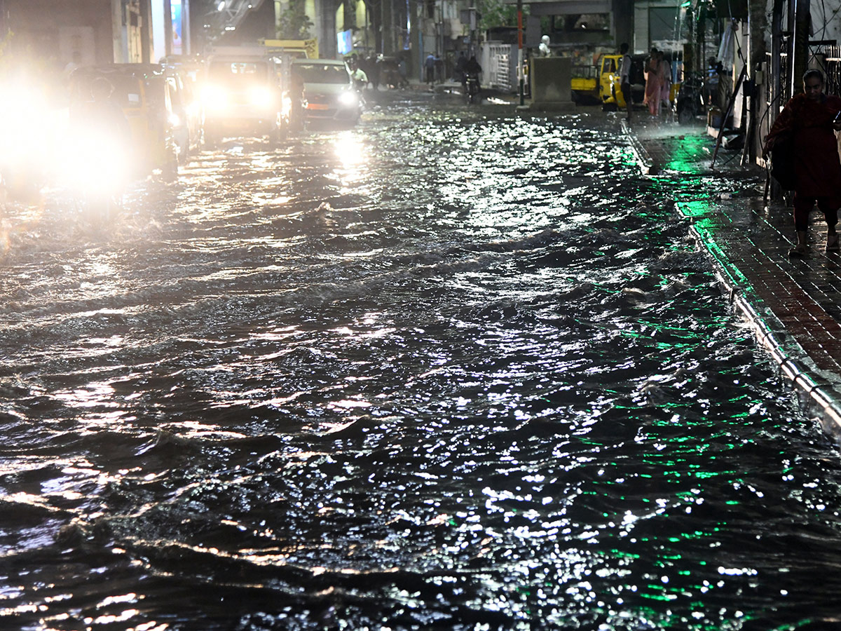 Heavy Rain in Hyderabad Today Photos21