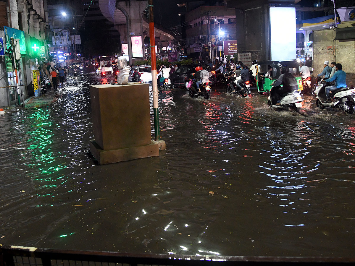 Heavy Rain in Hyderabad Today Photos23