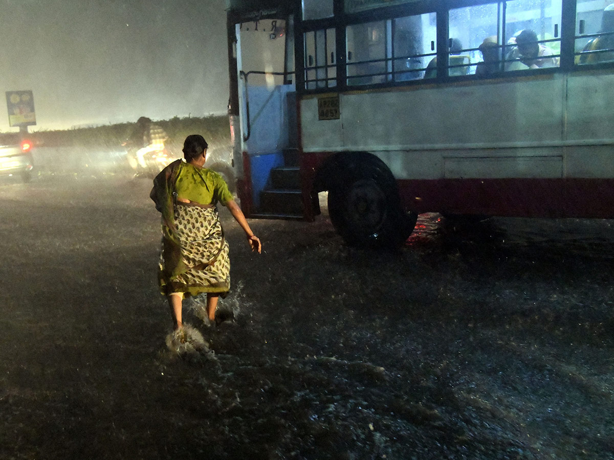 Heavy Rain in Hyderabad Today Photos27