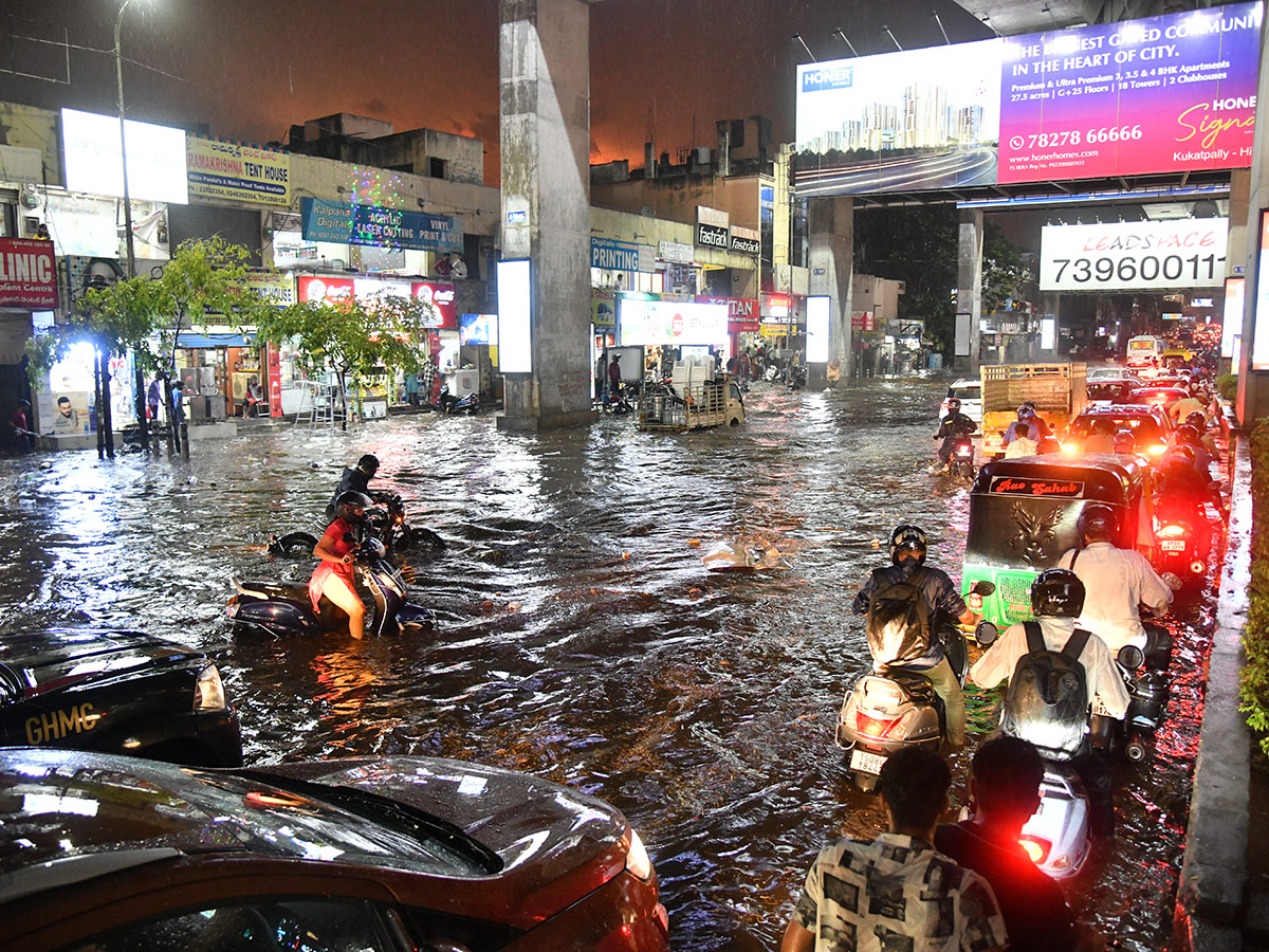 Heavy Rain in Hyderabad Today Photos34