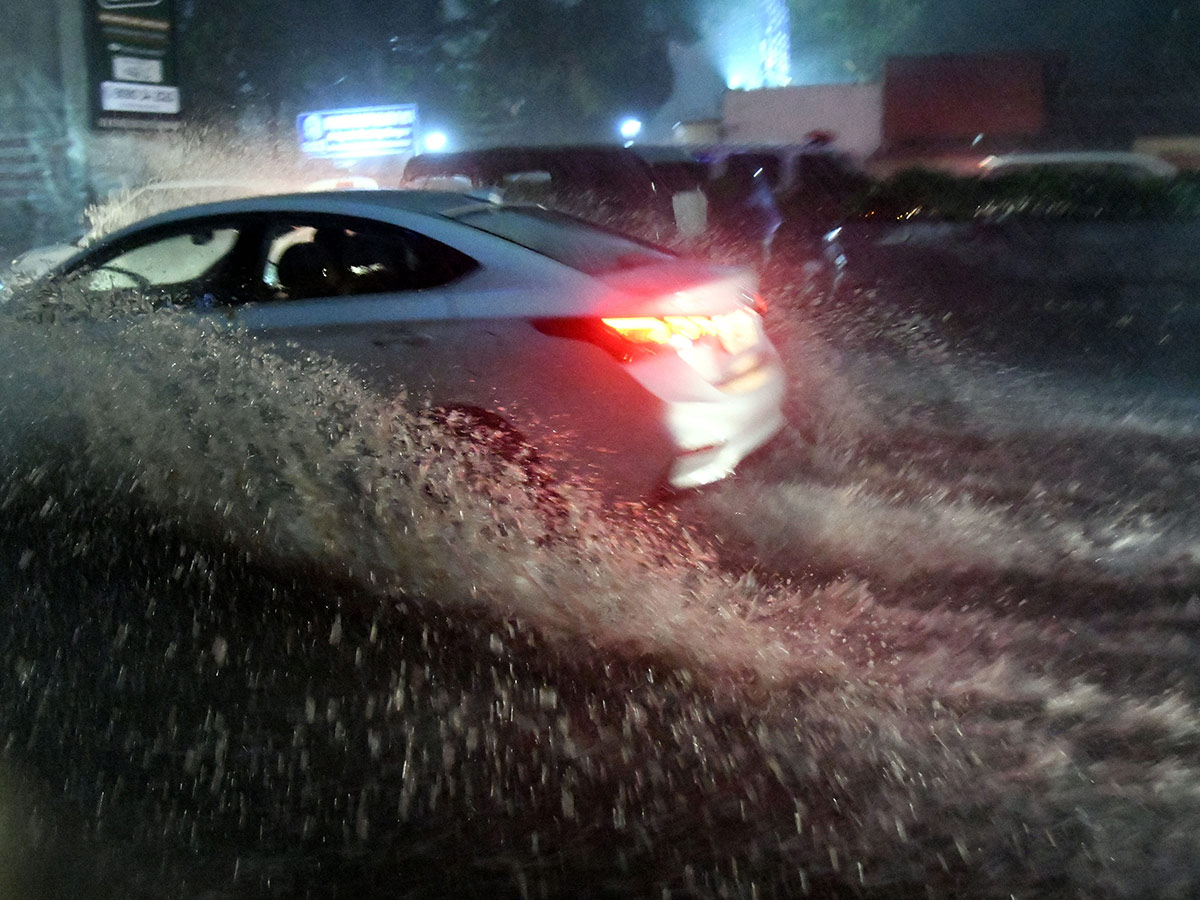 Heavy Rain in Hyderabad Today Photos6