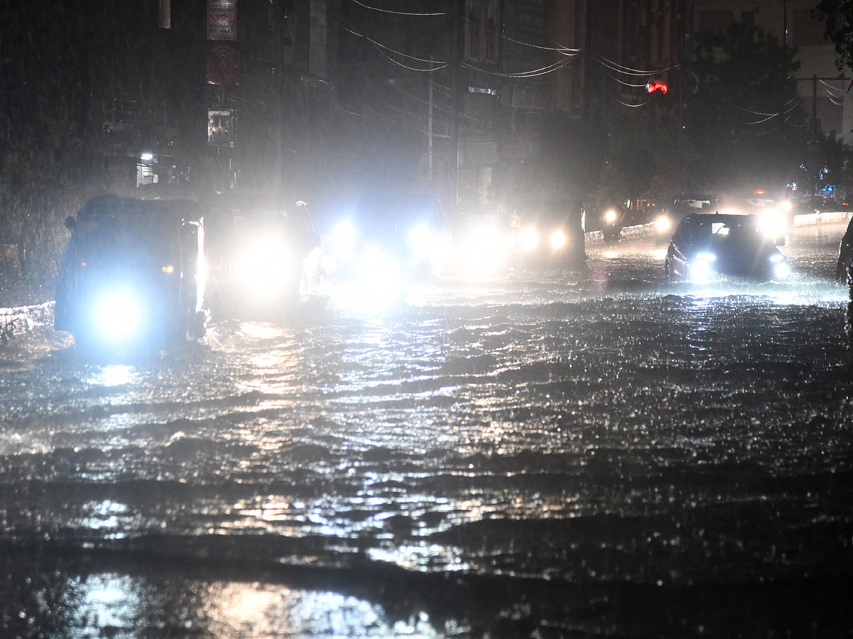 Heavy Rain in Hyderabad Today Photos9