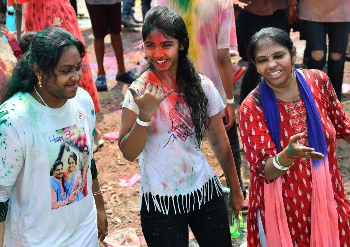 Holi Celebrations In Vijayawada Photos1