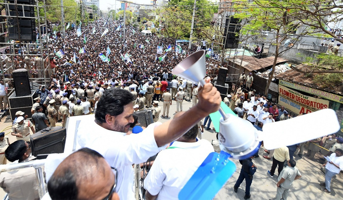 CM ys jagan siddham campaign in kurnool photos27