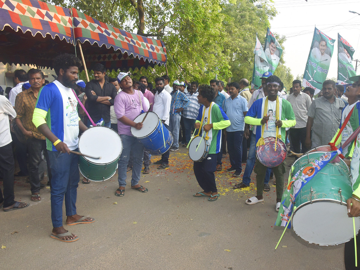 Best Photos of The Day in AP and Telangana Photo Gallery1