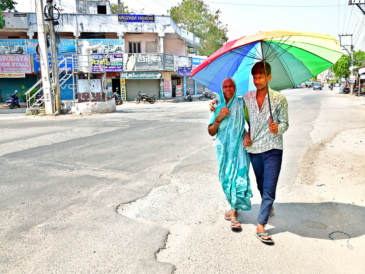 Best Photos of The Day in AP and Telangana Photo Gallery4