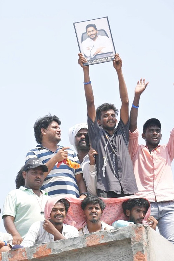 AP CM YS Jagan Public Meeting at Kalyanadurgam Photos25