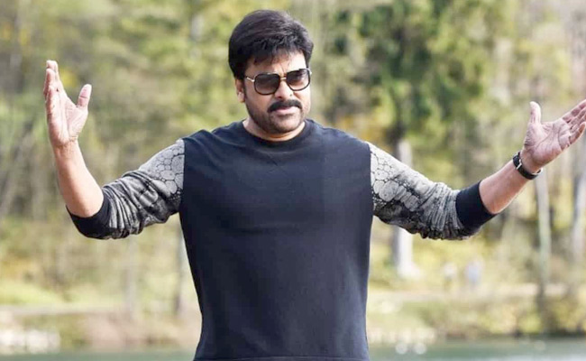 Chiranjeevi who hit a blockbuster with the advice of that star hero Photos1