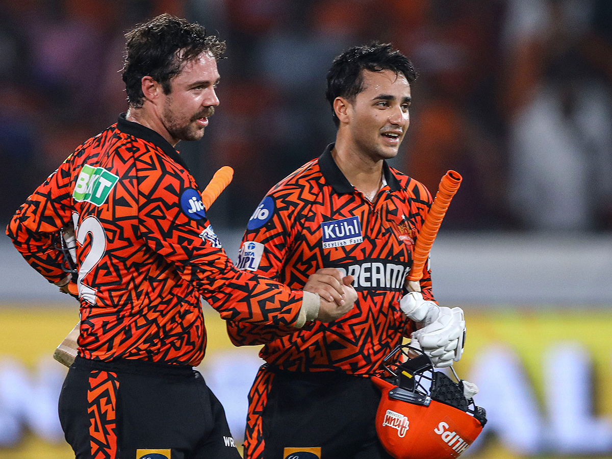 IPL 2024 T20 cricket match between Sunrisers Hyderabad and Lucknow Super Giants1