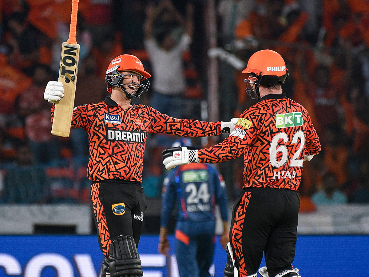 IPL 2024 T20 cricket match between Sunrisers Hyderabad and Lucknow Super Giants11