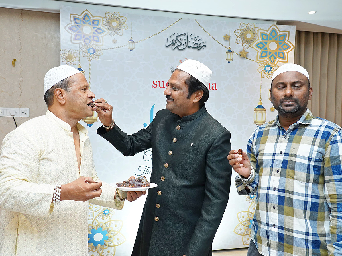 Lion Kiron Hosted Iftar Party At Hotel Mercure: Photos1