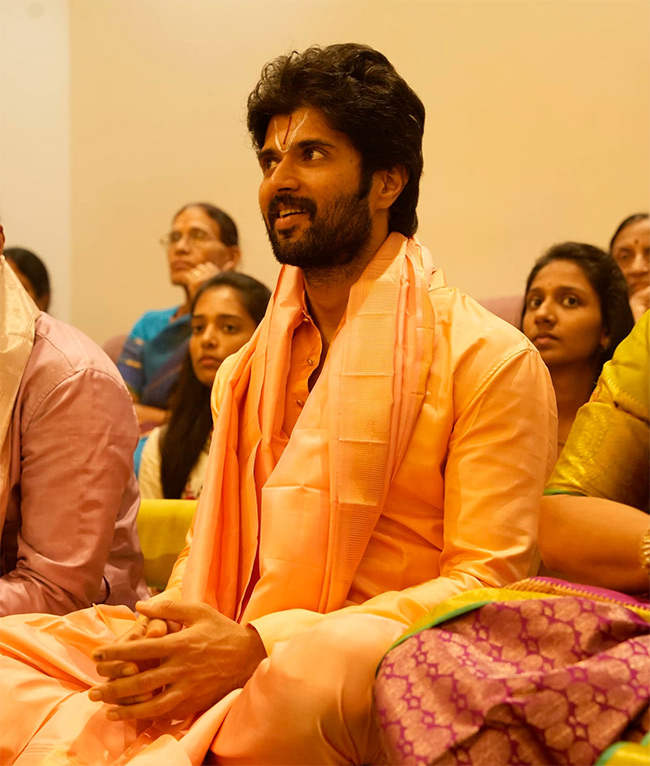 Unseen And Rare Pictures From The Unseen Gallery Of Vijay Deverakonda10