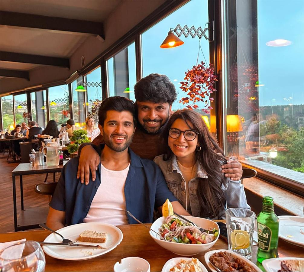 Unseen And Rare Pictures From The Unseen Gallery Of Vijay Deverakonda16