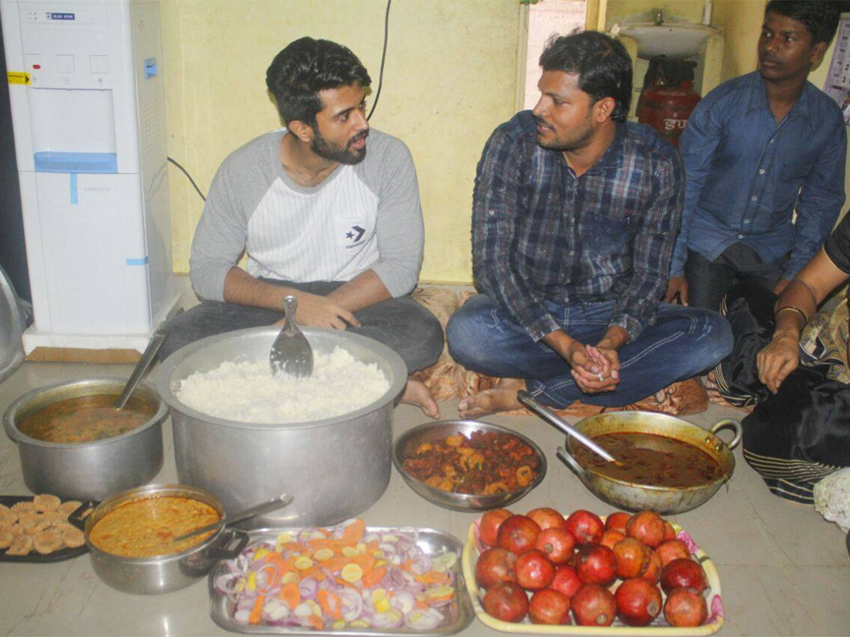 Unseen And Rare Pictures From The Unseen Gallery Of Vijay Deverakonda43