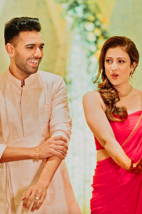 2 Years of Seeing Ups And Downs of Life Together: Deepak Chahar Heartwarming Message for Wife photos7