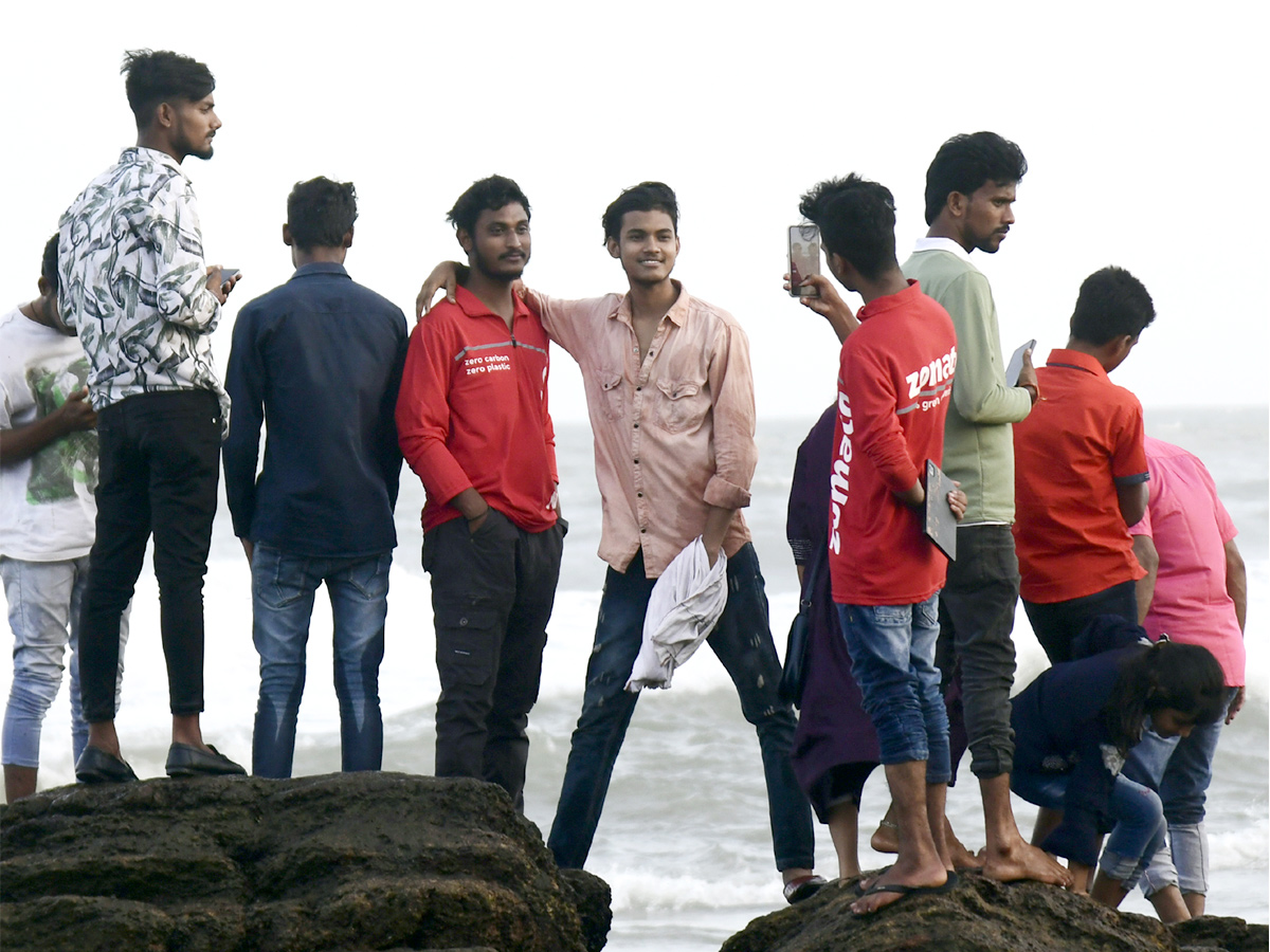 Visakhapatnam Beach Photos 2