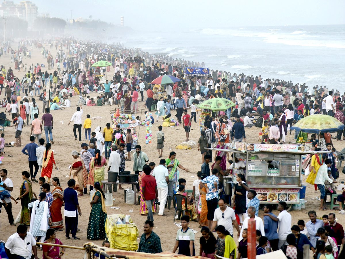 Visakhapatnam Beach Photos 6