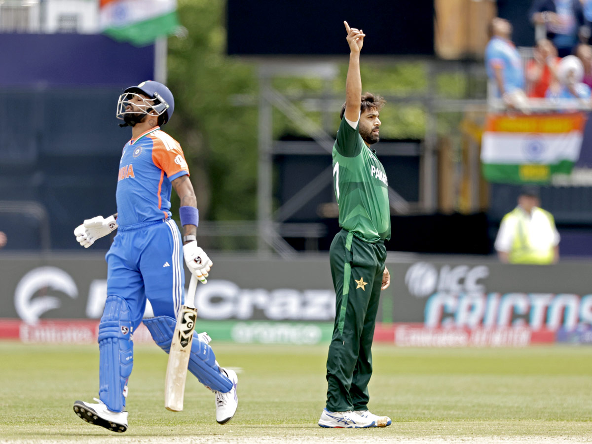 India beat Pakistan, India won by 6 runs8