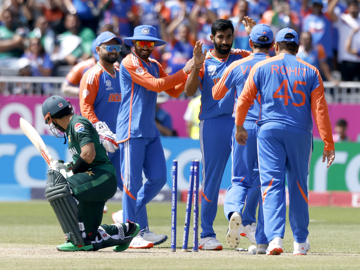 India beat Pakistan, India won by 6 runs27