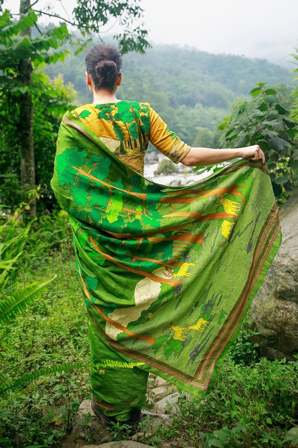 Amazing Designs Of Forestry On Sarees16