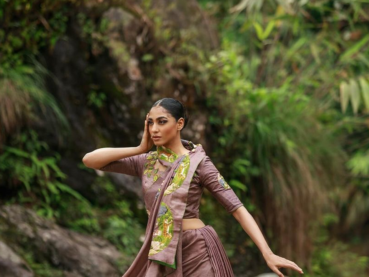 Amazing Designs Of Forestry On Sarees20