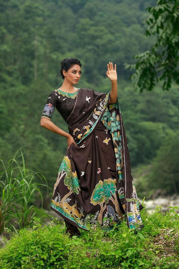 Amazing Designs Of Forestry On Sarees8