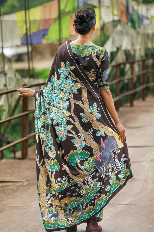 Amazing Designs Of Forestry On Sarees9