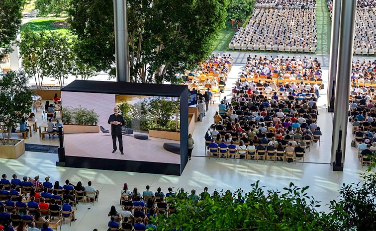 Apple WWDC 2024 Event Photos8