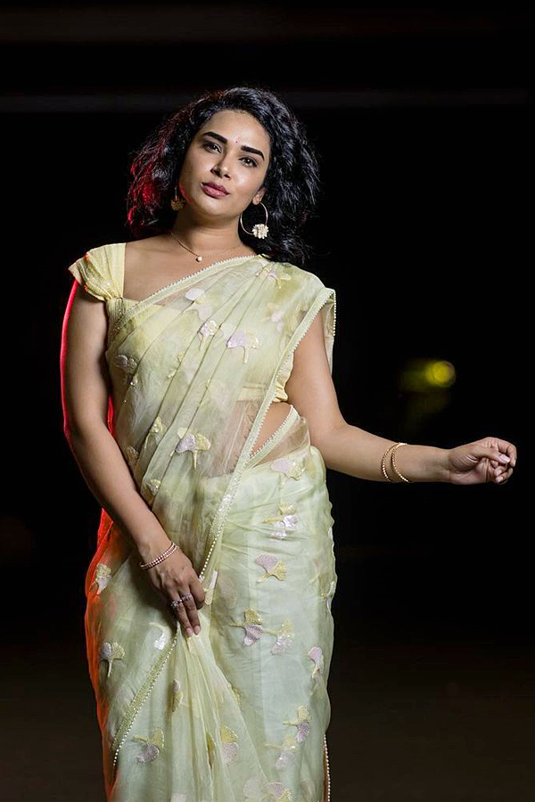 Actress Hariteja latest modern look photos15