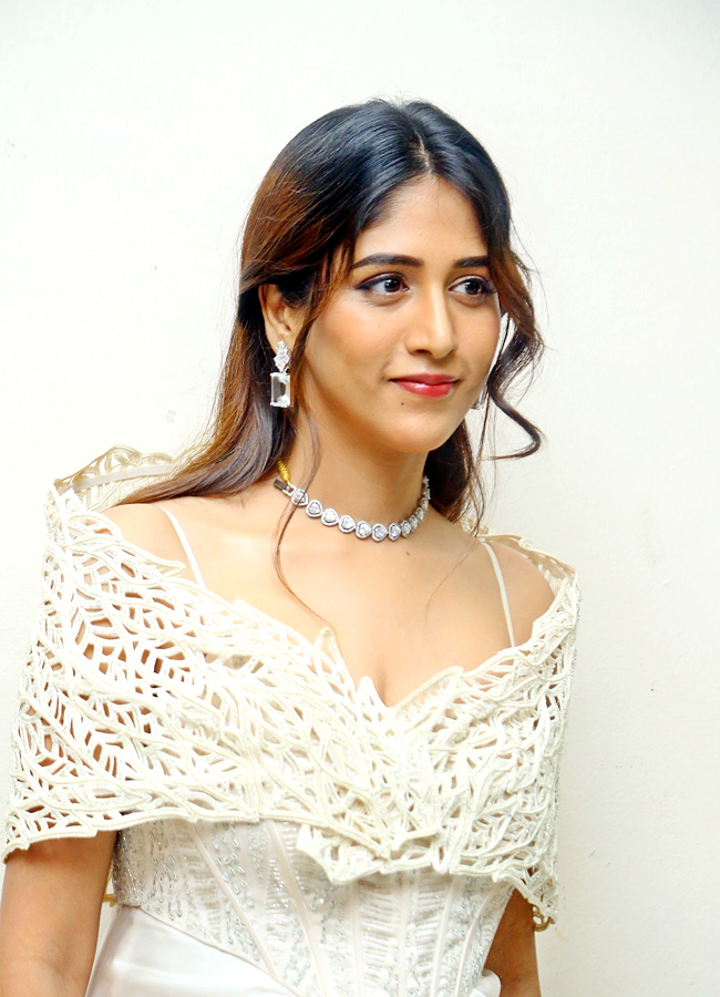 Chandini Chowdary At Yevam Movie Pre Release Function, Photos Goes Viral7