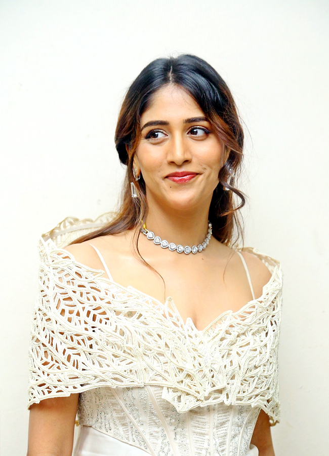 Chandini Chowdary At Yevam Movie Pre Release Function, Photos Goes Viral8