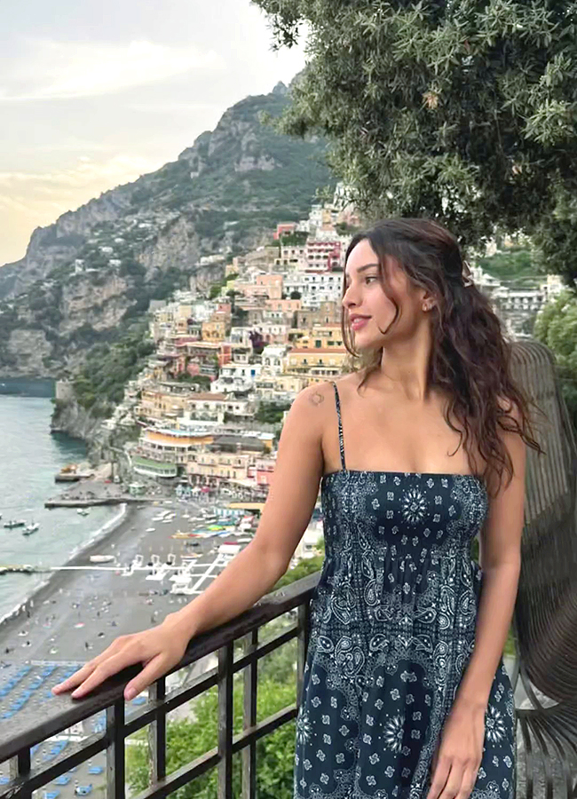 Animal Actress Tripti Dimri Italy Holiday Stunning Pics18