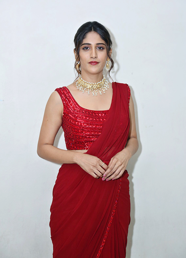 actress chandini chowdary latest photos11