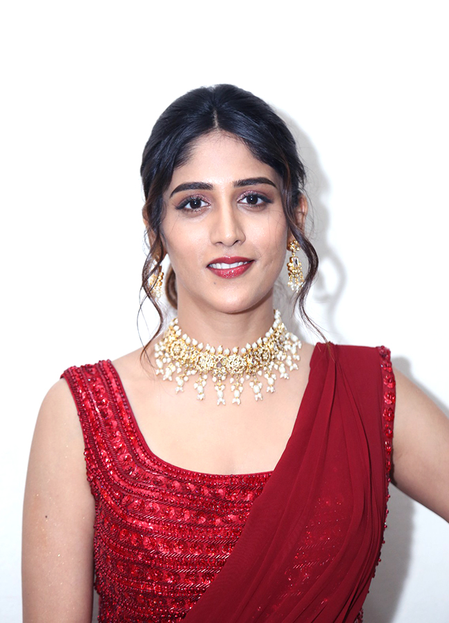 actress chandini chowdary latest photos20