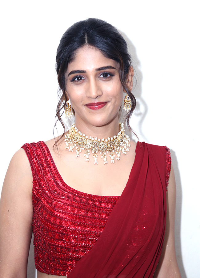 actress chandini chowdary latest photos22