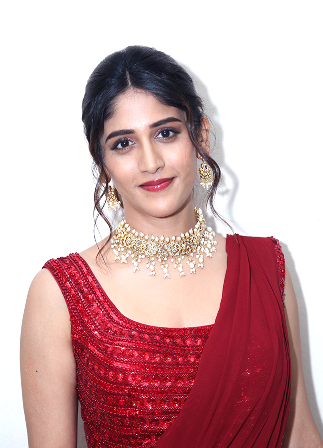 actress chandini chowdary latest photos23