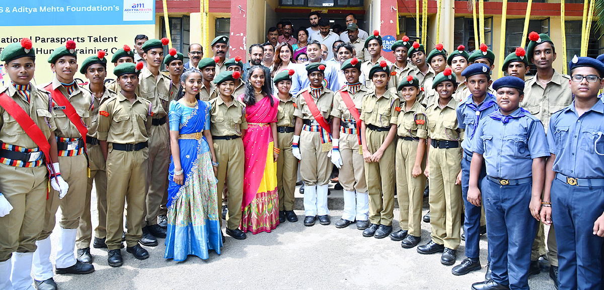 Actress Regina Cassandra visits Training Center Photos11