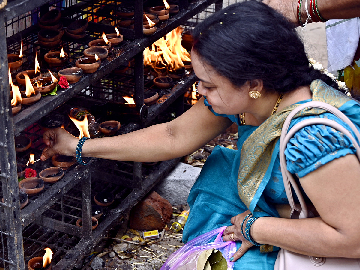 Best Photos of The Day in AP and Telangana Photo Gallery8