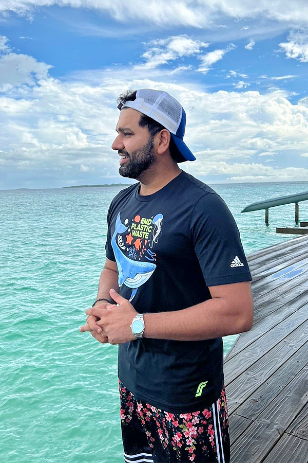 Rohit Sharma enjoys beach day with daughter Samaira during the 2024 T20 World Cup Photos4