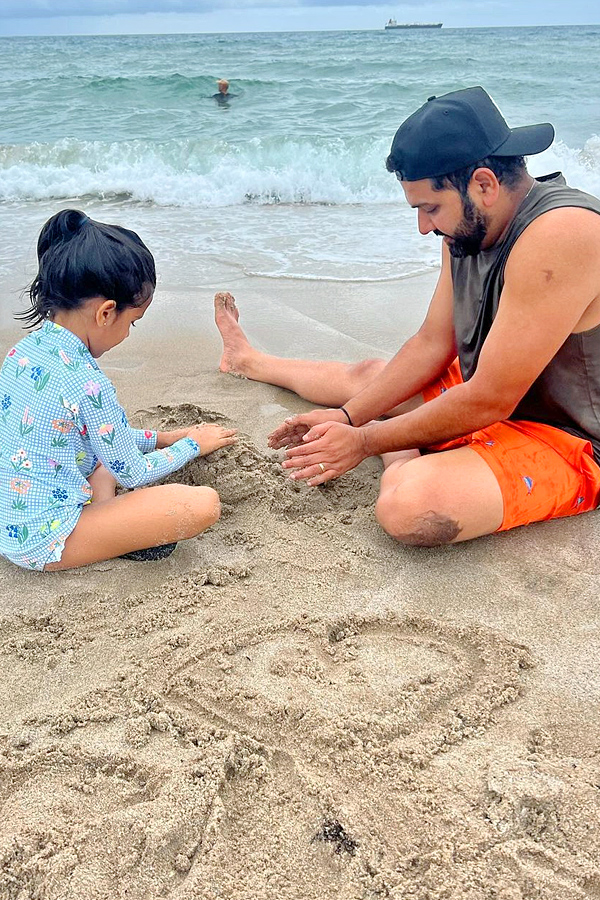 Rohit Sharma enjoys beach day with daughter Samaira during the 2024 T20 World Cup Photos2