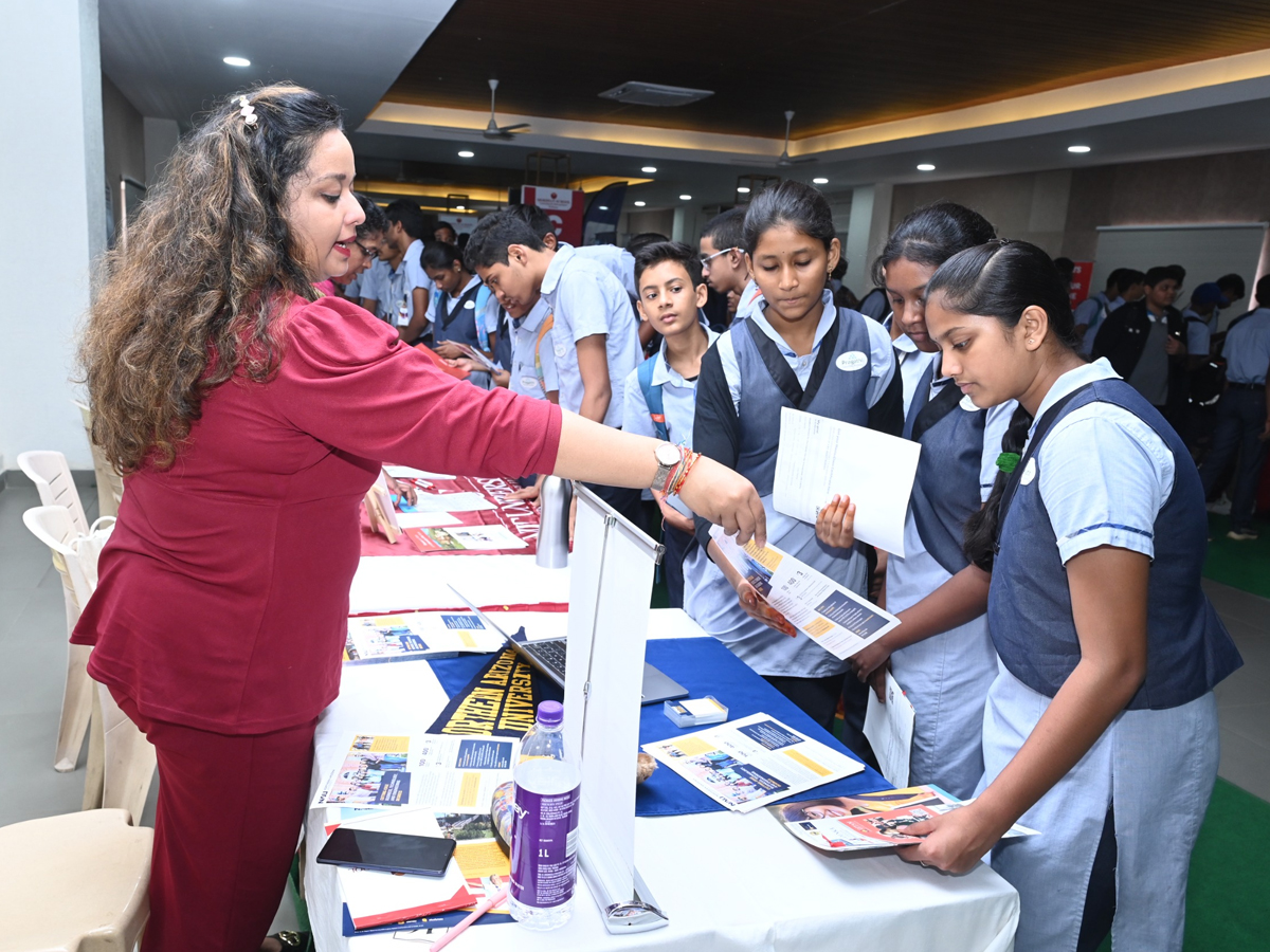 Students Participated In Foreign Varsity At Madapur Career Fair11