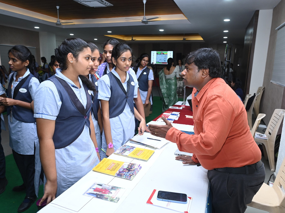 Students Participated In Foreign Varsity At Madapur Career Fair17